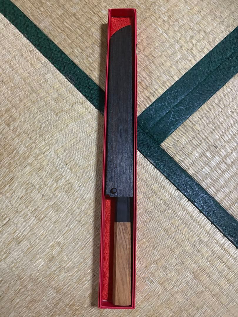 Japanese Sashimi Knife Sakimaru Mirror-Polished Blade 27 cm with Gift Box