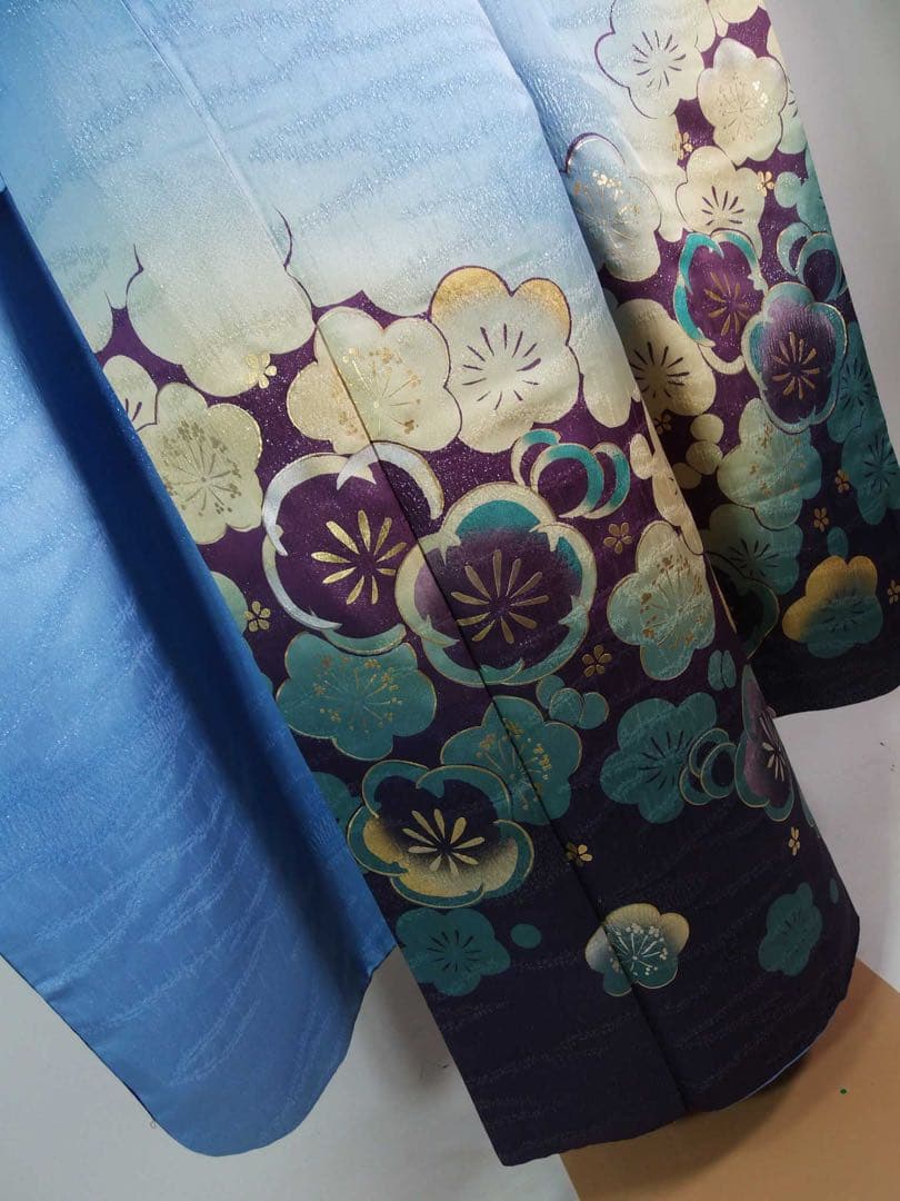 Artisan Furisode and Nagajuban Set Silk Gold Leaf and Silver Thread Blue Floral