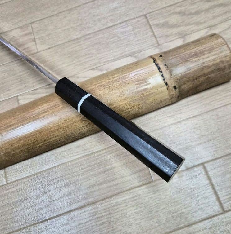 Yanagiba Sashimi Knife Mirror-Polished VG-10 Steel Ebony Octagonal Handle
