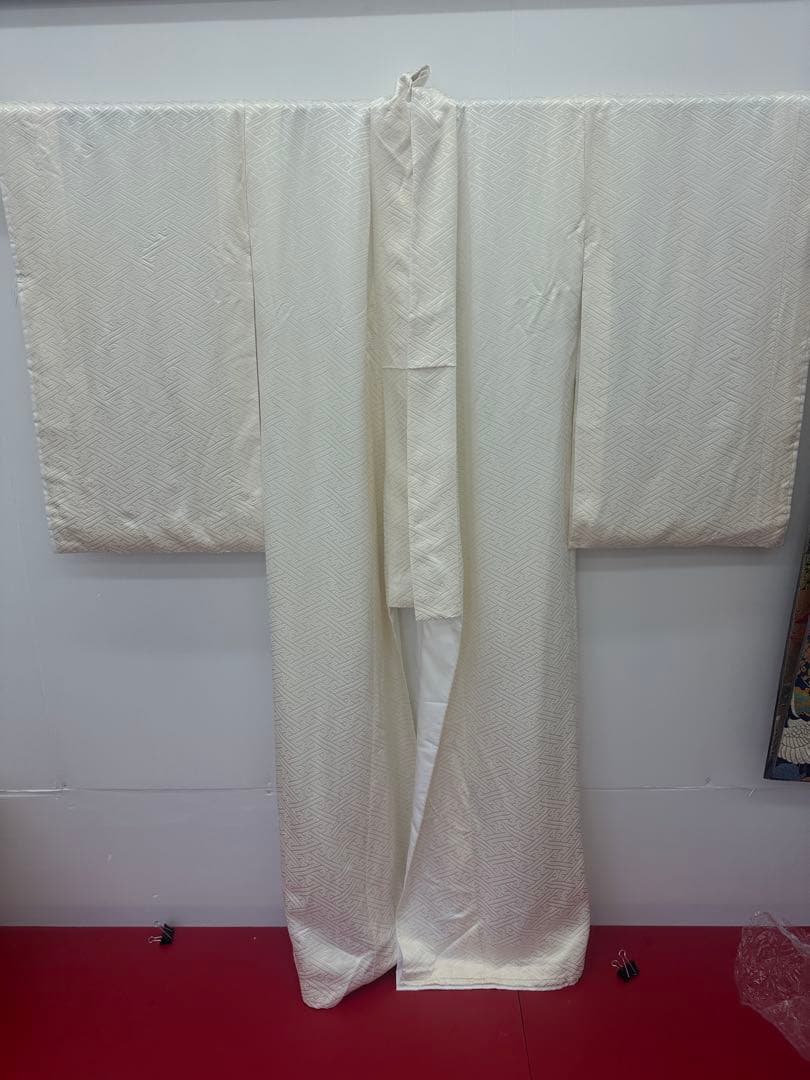 Silk Kakeshita Bridal Underrobe with Sayagata Pattern for Mai Karen Uchikake