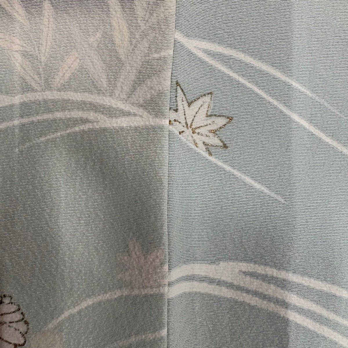 Homongi Silk Kimono Awase with Plum Branch Chrysanthemum Gold Thread Kinsai Light Green M