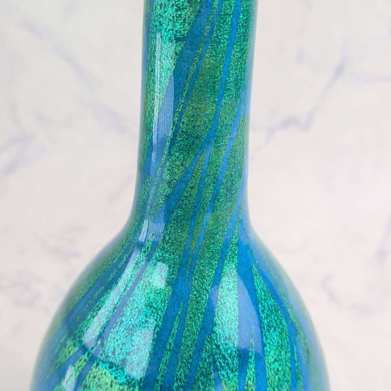 Ono Hakuko Green Yuri-kinsai Porcelain Vase, Height 24 cm