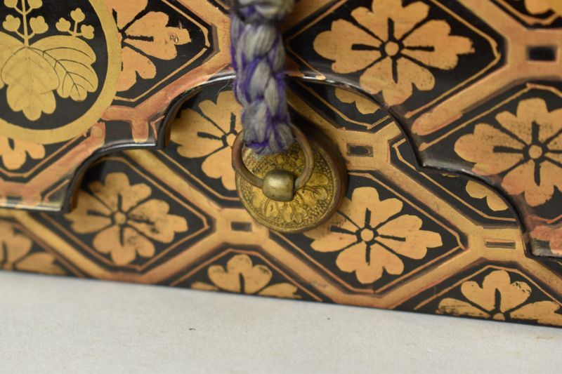 Antique Japanese Maki-e Lacquer Letter Box with Chrysanthemum Design (Fumibako)