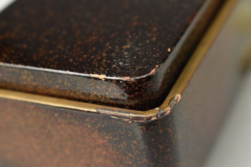 Antont Antique Maki-e Lacquer Letter Box with Cranes and Nashiji Ground
