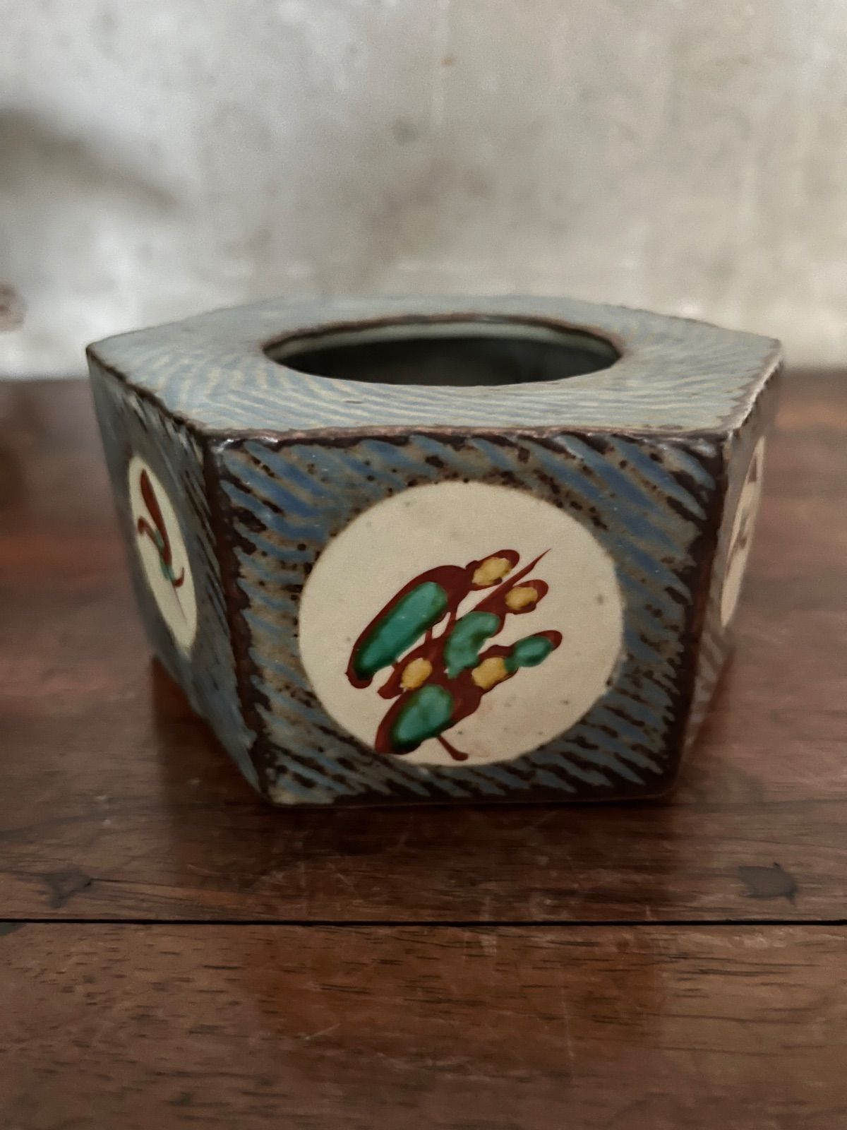 Tatsuzo Shimaoka Living National Treasure Zogan Akae Floral Hexagonal Vessel Ashtray