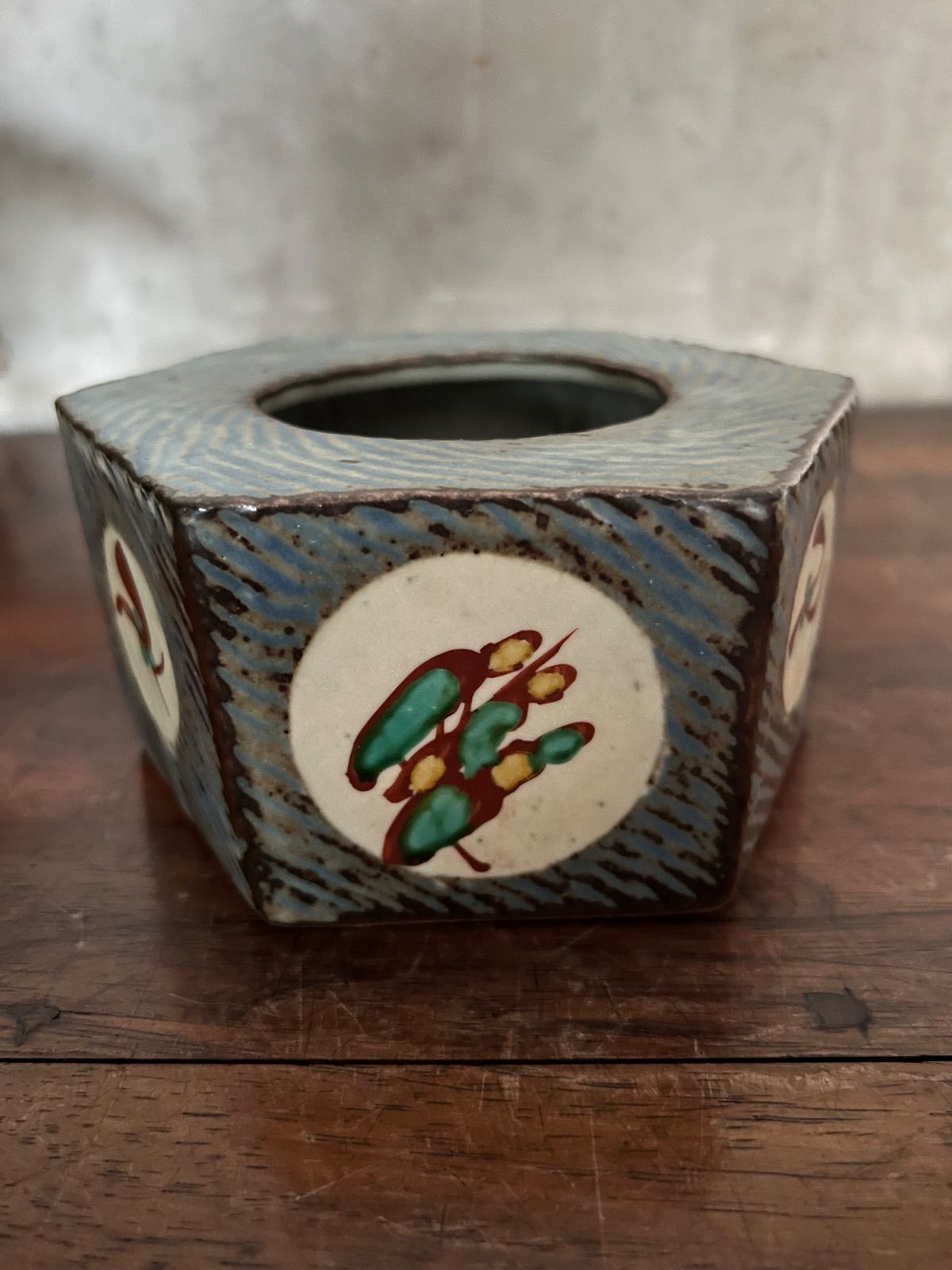 Tatsuzo Shimaoka Living National Treasure Zogan Akae Floral Hexagonal Vessel Ashtray