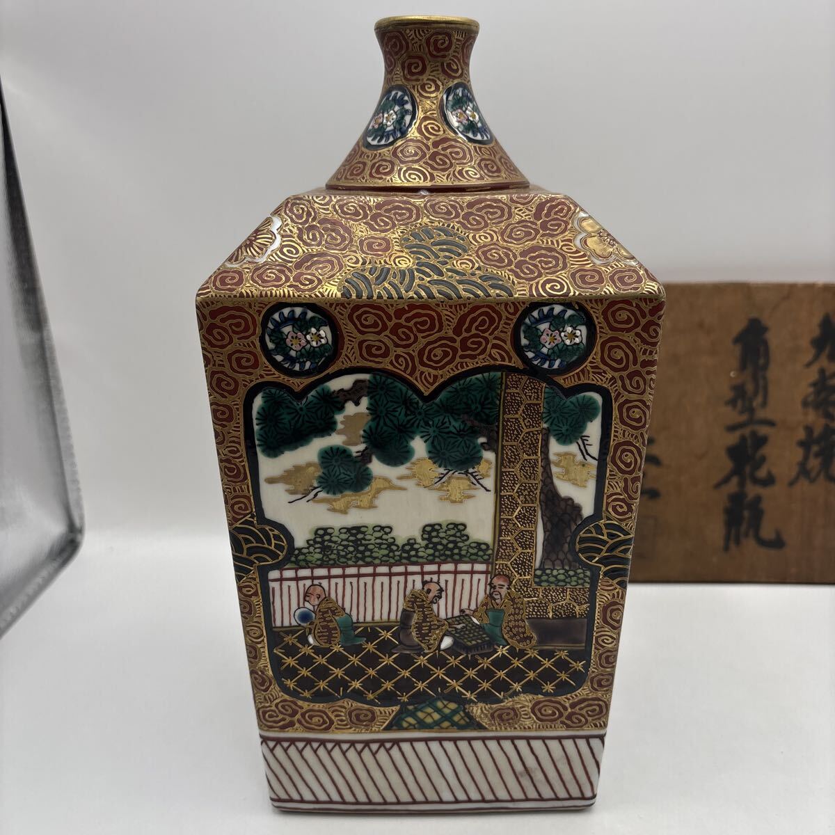 Kutani-yaki Shozo Square Vase, Iroe Enamel Kaki Flower Vessel, Japanese Pottery