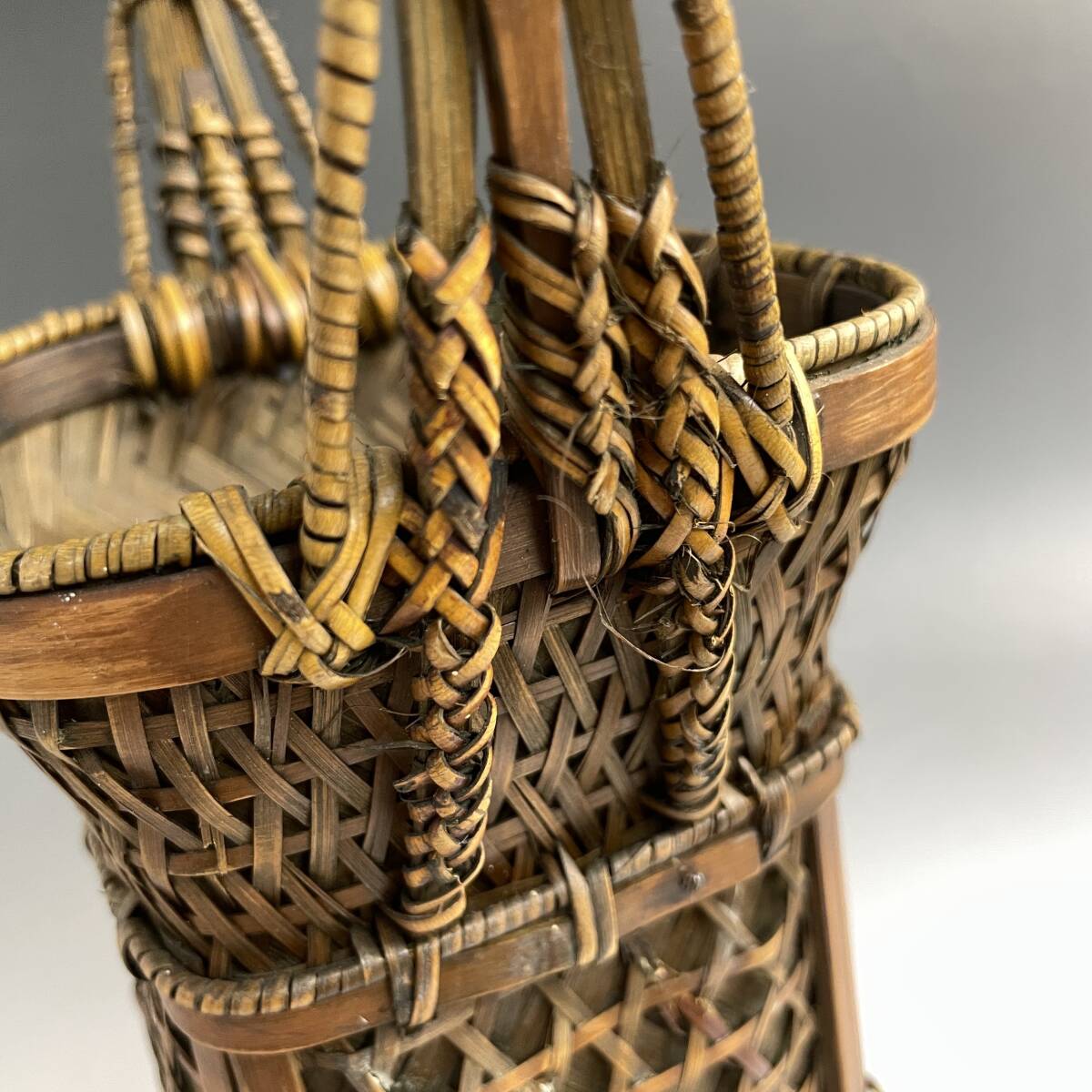 Japanese Bamboo Ikebana Flower Basket Hanakago Woven Vase with Handle 40 cm