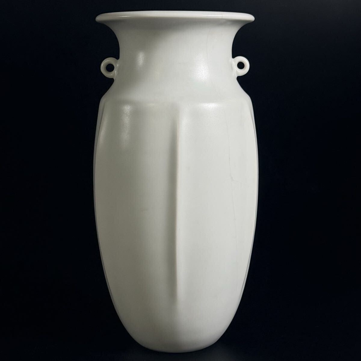Kyo-yaki Snow-White Porcelain Twin-Ear Vase 23 cm by Miyashita Zenju with Signed Box