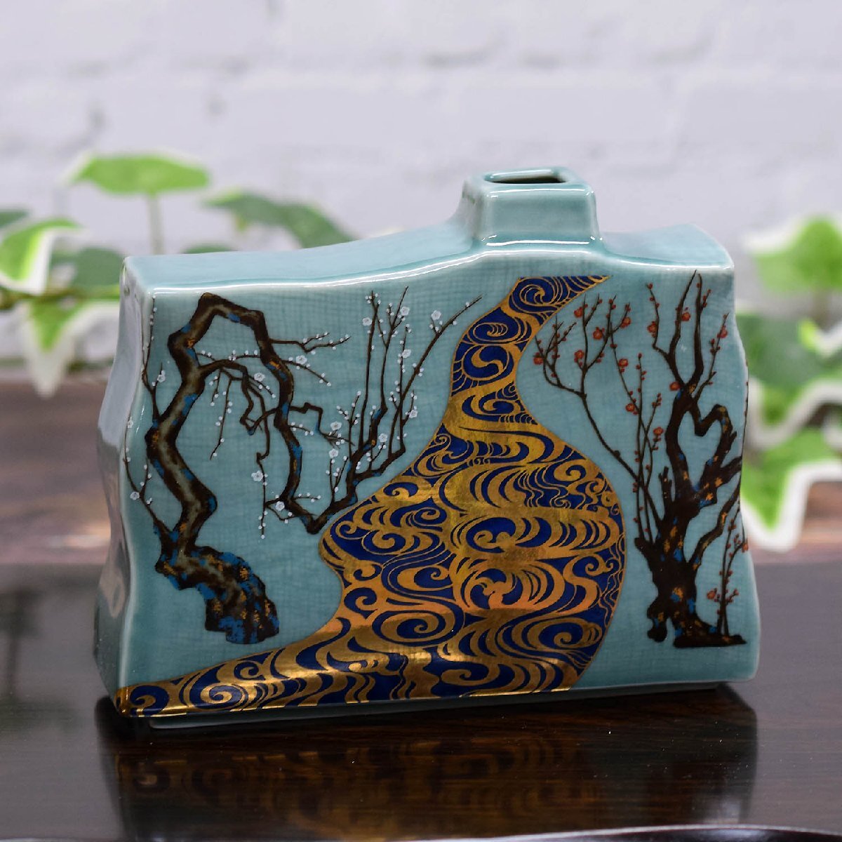 Kutani-yaki Ceramic Bud Vase, Korin Plum Design, Shozan Kiln, Made in Japan