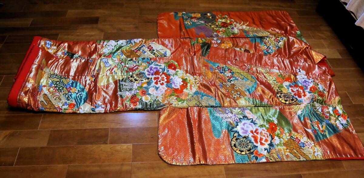 Iro-uchikake Wedding Kimono, Kissho Hanaguruma Motif, Gold & Silver Embroidery