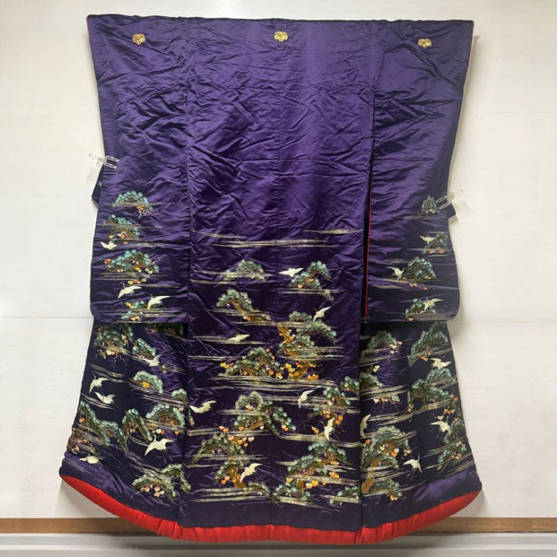 Antique Silk Uchikake Wedding Kimono Red Chirimen Embroidered Meiji-Taisho