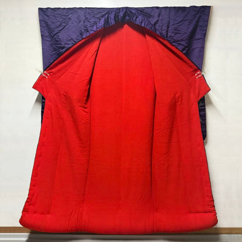 Antique Silk Uchikake Wedding Kimono Red Chirimen Embroidered Meiji-Taisho