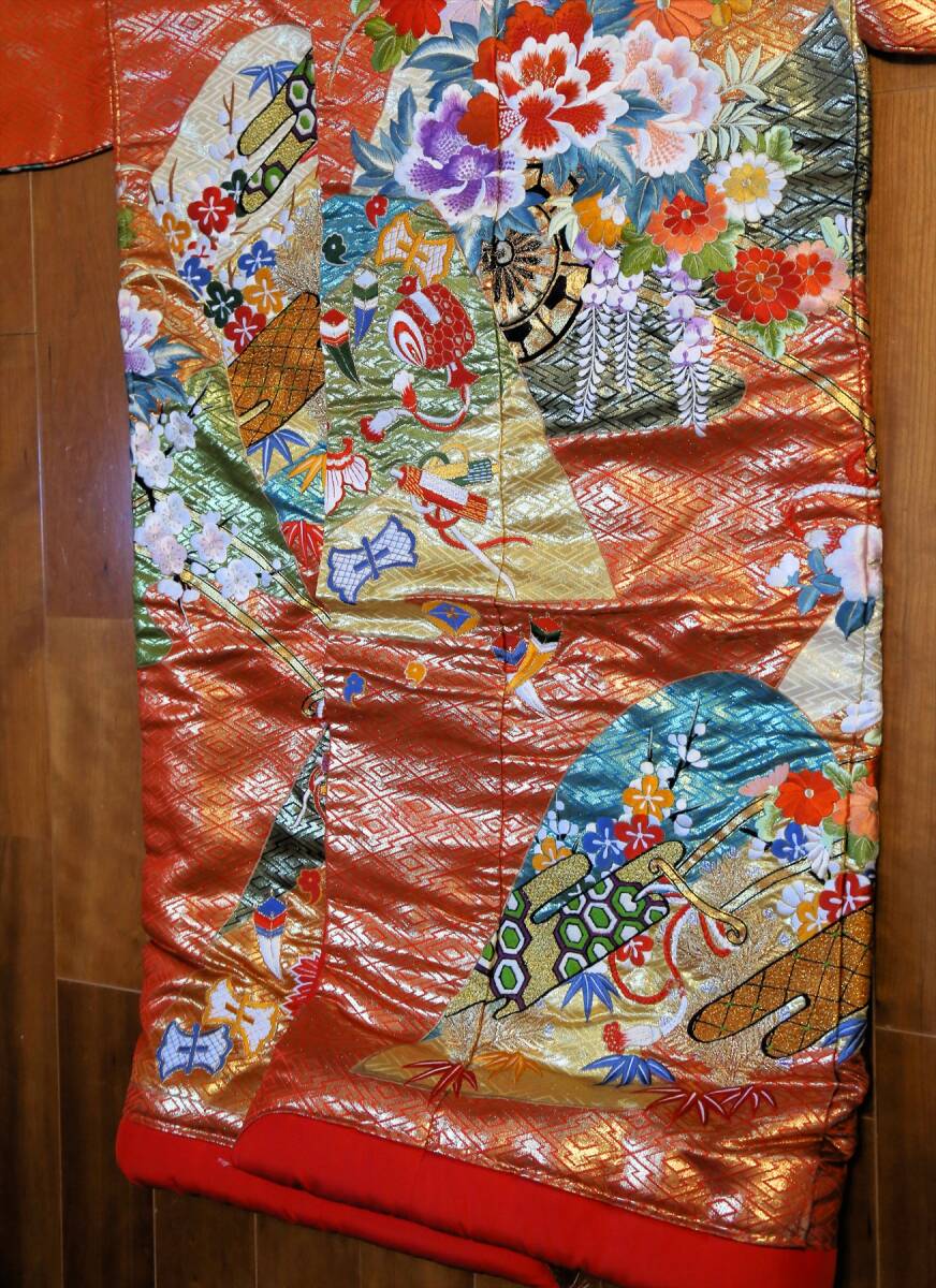 Iro-uchikake Wedding Kimono, Kissho Hanaguruma Motif, Gold & Silver Embroidery