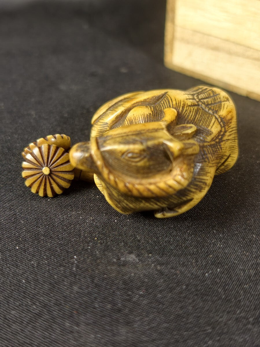 Edo-Period Netsuke Water Buffalo Motif Hand-Carved Natural Material Antique