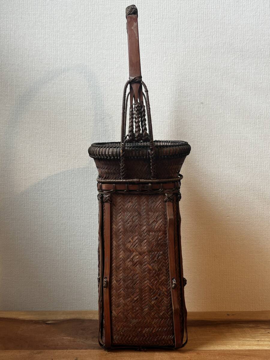 Antique Japanese Bamboo Flower Basket Hanakago with Handle, Height 38.5 cm