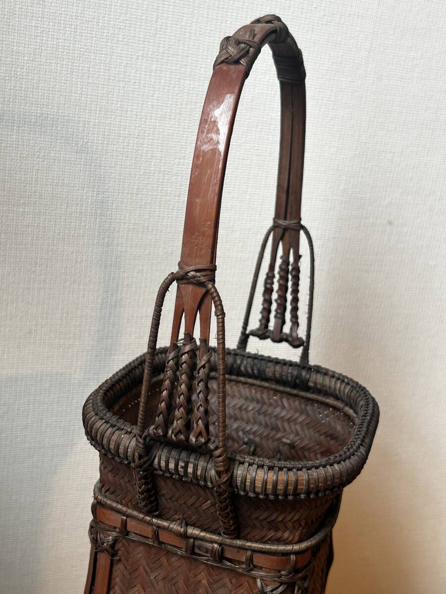 Antique Japanese Bamboo Flower Basket Hanakago with Handle, Height 38.5 cm