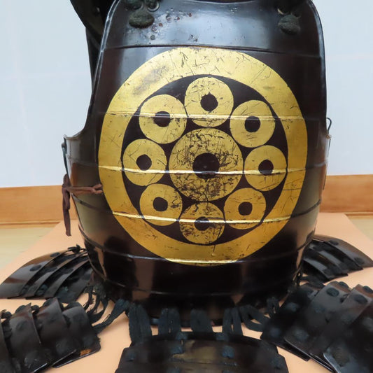 Sengoku Period Loaned Armor (Kashi Gusoku) with Janome Kuyo Crest, Samurai Do