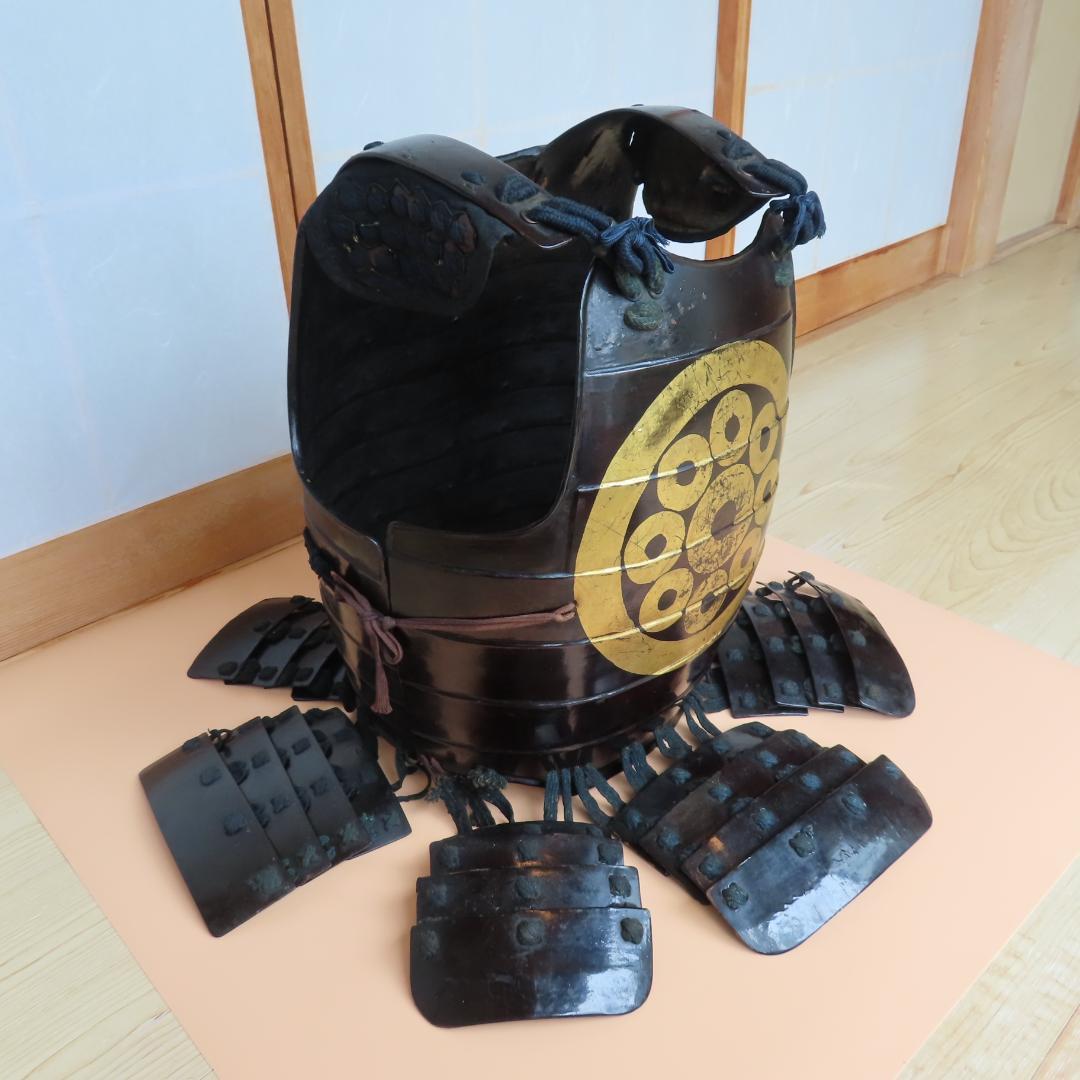 Sengoku Period Loaned Armor (Kashi Gusoku) with Janome Kuyo Crest, Samurai Do