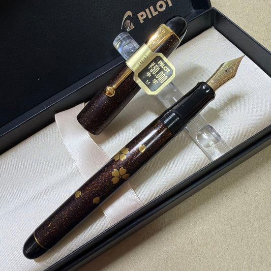 PILOT Namiki Togidashi Makie Fountain Pen Kokkokai Sakura Fubuki 14k M Nib