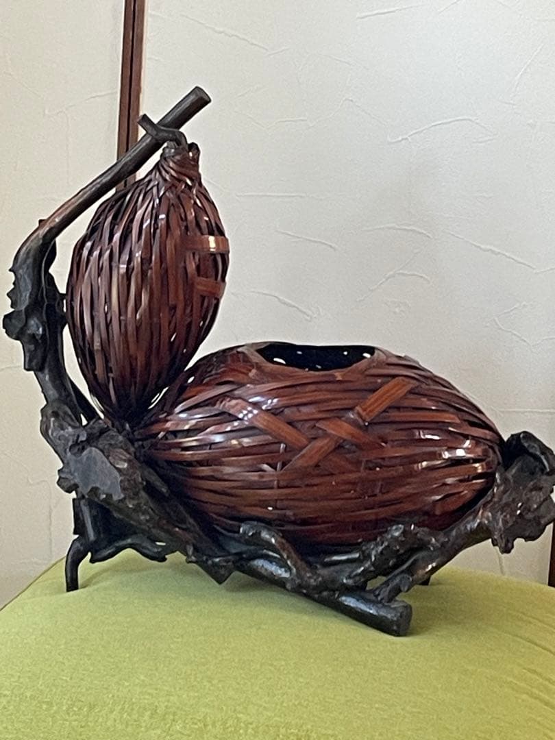 Japanese Bamboo Gourd-Shaped Flower Basket with Wooden Base and Water Insert 43 cm