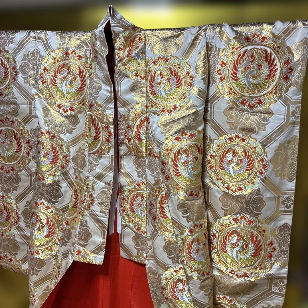 Uchikake Wedding Kimono Color Uchikake Nishijin-ori Silk White Gold Ground