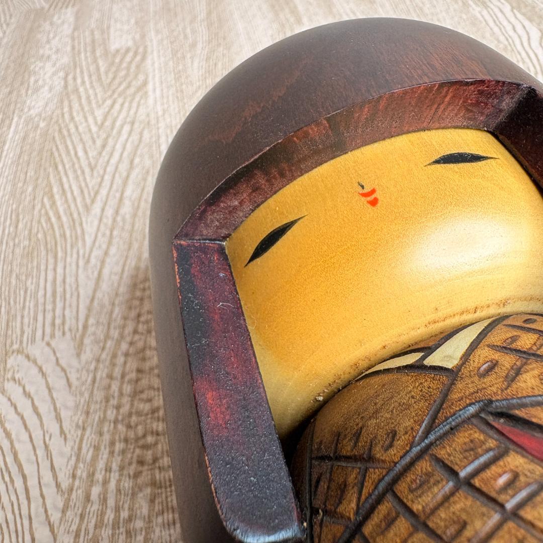 Usaburo Okamoto Kanzubaki Winter Camellia Kokeshi Doll, Award-Winning Design