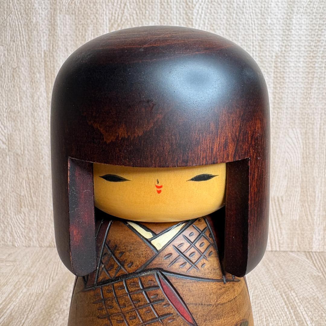 Usaburo Okamoto Kanzubaki Winter Camellia Kokeshi Doll, Award-Winning Design