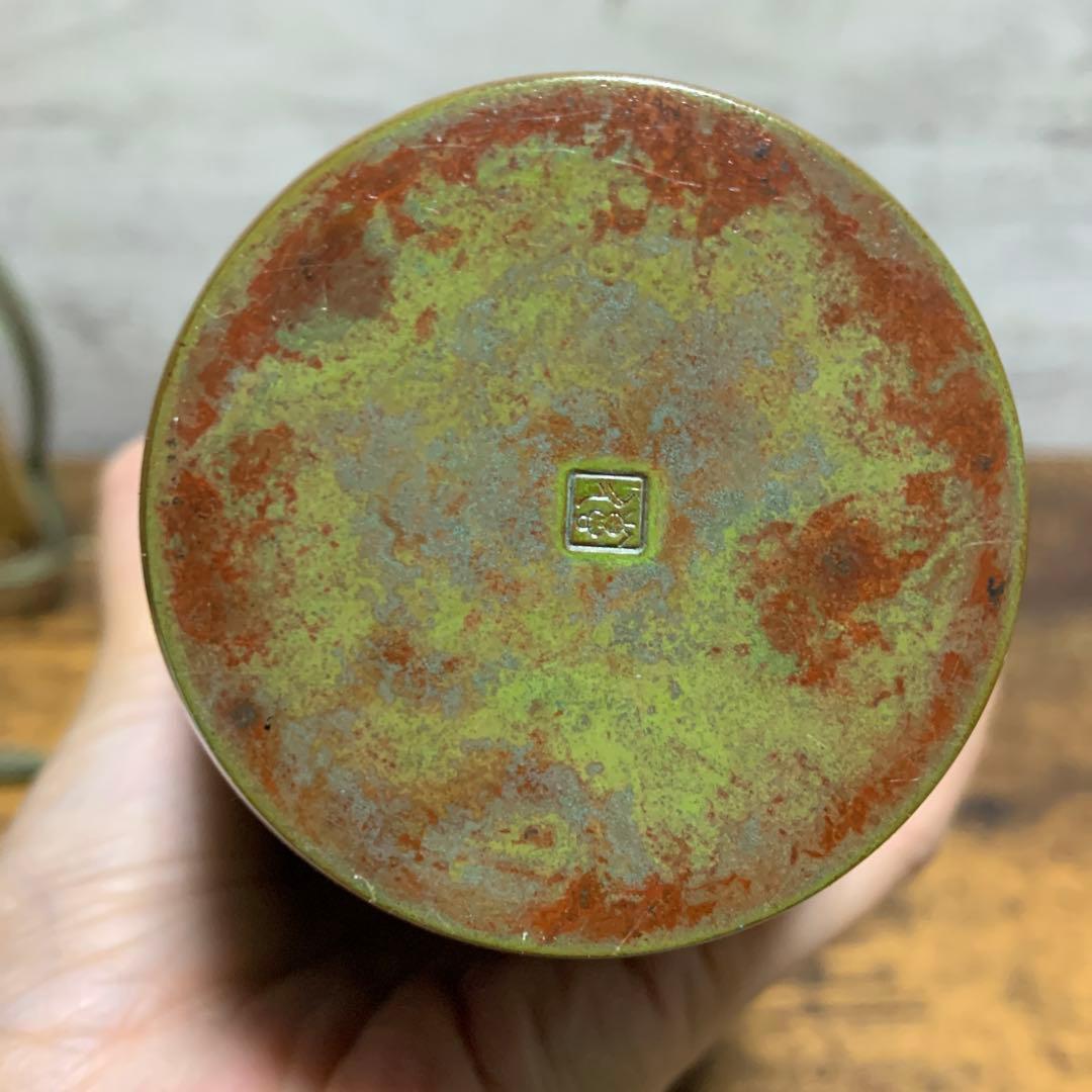Hasegawa Yoshihisa Bronze Flower Vase with Signed Wooden Box, Nitten Sculptor