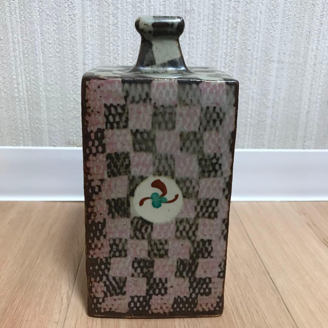 Tatsuzo Shimaoka Jomon Zogan Square Vase Mashiko Ware with Akae Floral Design