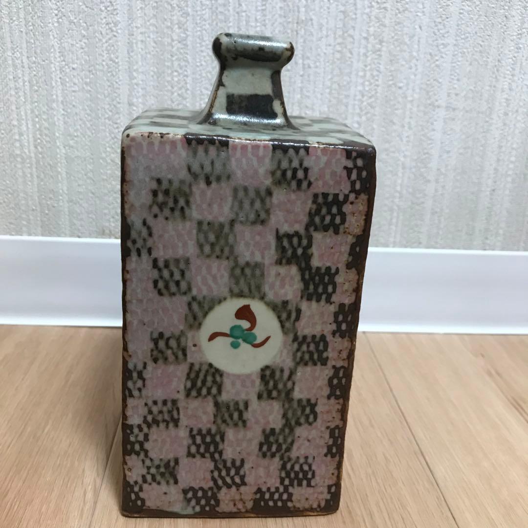 Tatsuzo Shimaoka Jomon Zogan Square Vase Mashiko Ware with Akae Floral Design