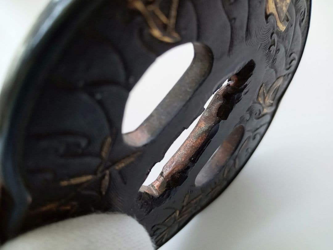Ko-Kinko Tsuba Momoyama Period Mokko Sword Guard with NBTHK Certificate