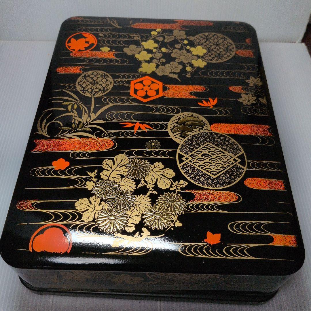 Japanese Lacquer Suzuribako Writing Box, Maki-e Chrysanthemum Pine Flowing Water
