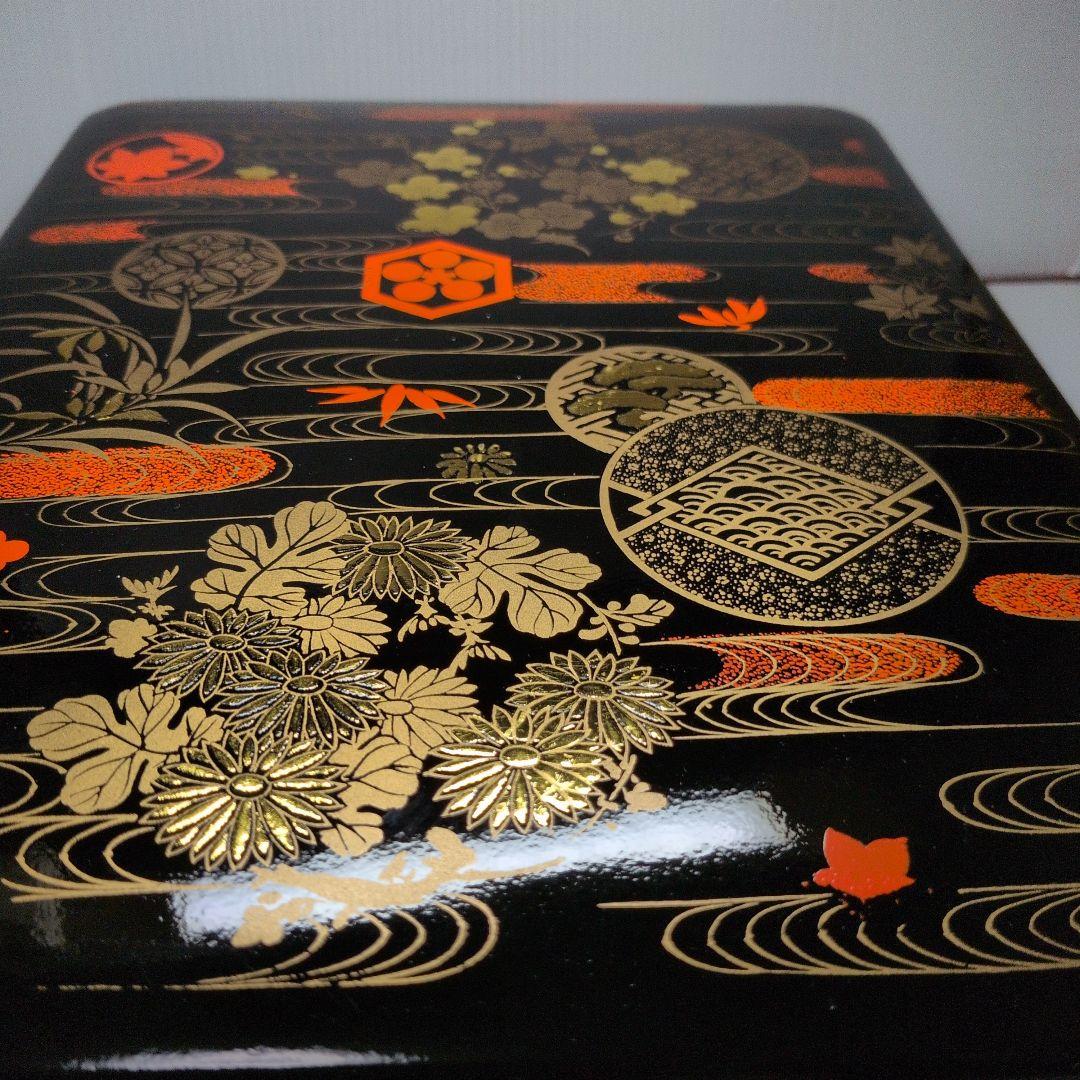 Japanese Lacquer Suzuribako Writing Box, Maki-e Chrysanthemum Pine Flowing Water