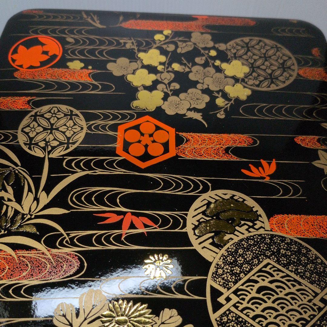 Japanese Lacquer Suzuribako Writing Box, Maki-e Chrysanthemum Pine Flowing Water