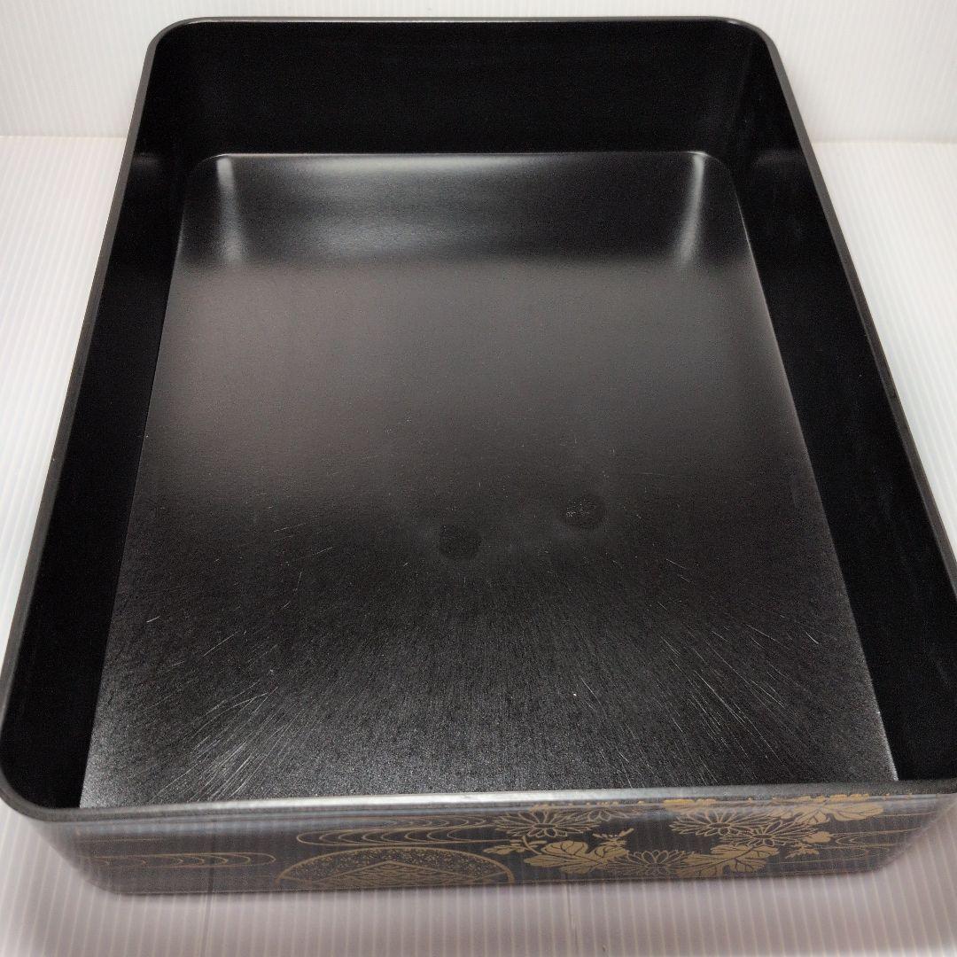 Japanese Lacquer Suzuribako Writing Box, Maki-e Chrysanthemum Pine Flowing Water