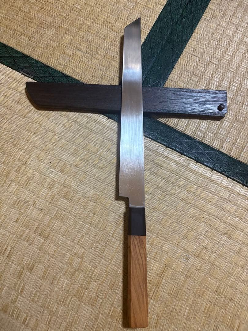 Japanese Sashimi Knife Sakimaru Mirror-Polished Blade 27 cm with Gift Box