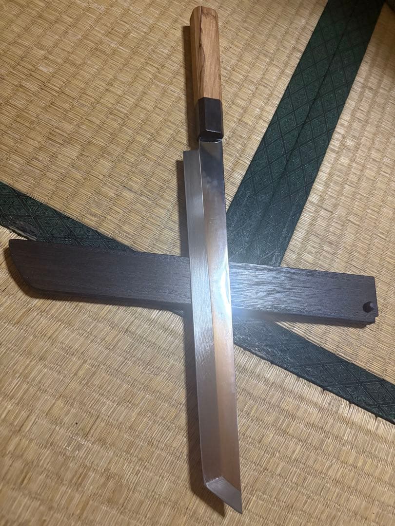 Japanese Sashimi Knife Sakimaru Mirror-Polished Blade 27 cm with Gift Box