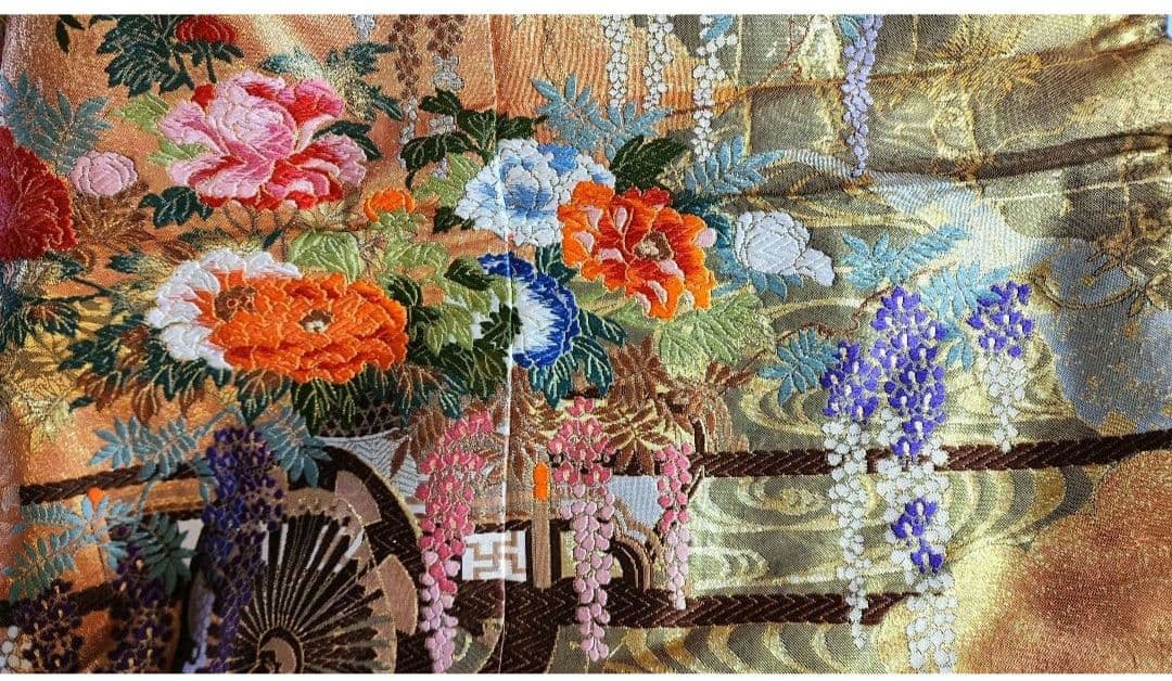 Iro-Uchikake Bridal Kimono Silk Gold Thread Embroidery Hanaguruma Peony Chrysanthemum