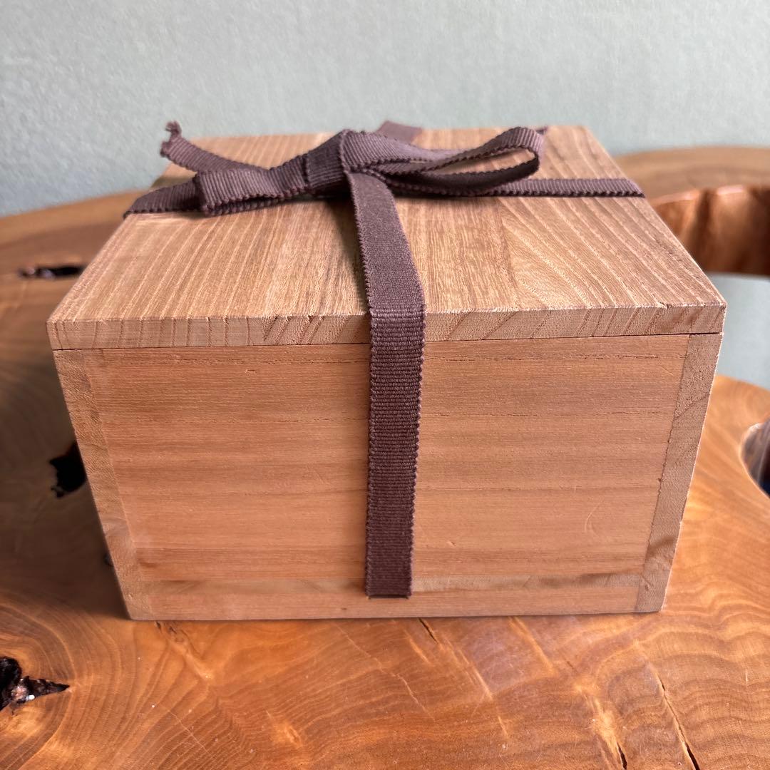 Japanese Matcha Chawan Tea Bowl with Kiln-Glaze Finish and Tomobako Box