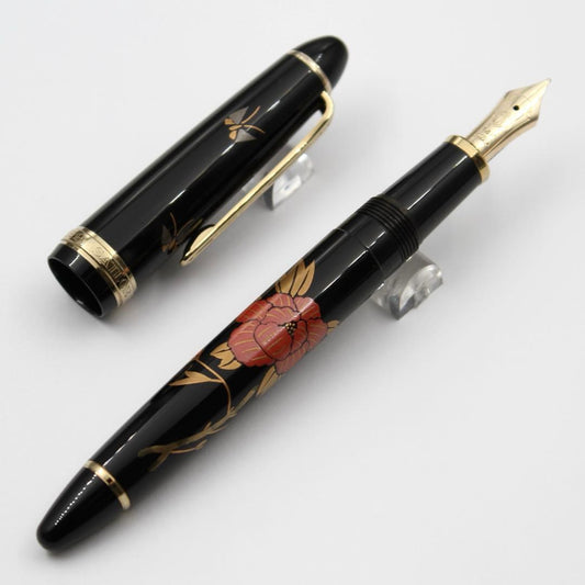 Sailor Profit Maki-e Fountain Pen Peony by Kosen Oshita II 14K Nib M