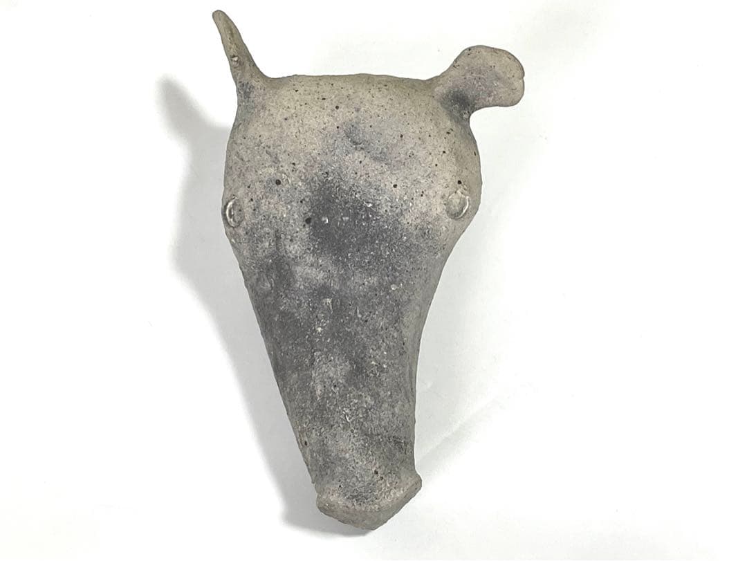 Ken Mihara Stoneware Beast-Head Wall-Hanging Flower Vase, Signed Solo Exhibition Work