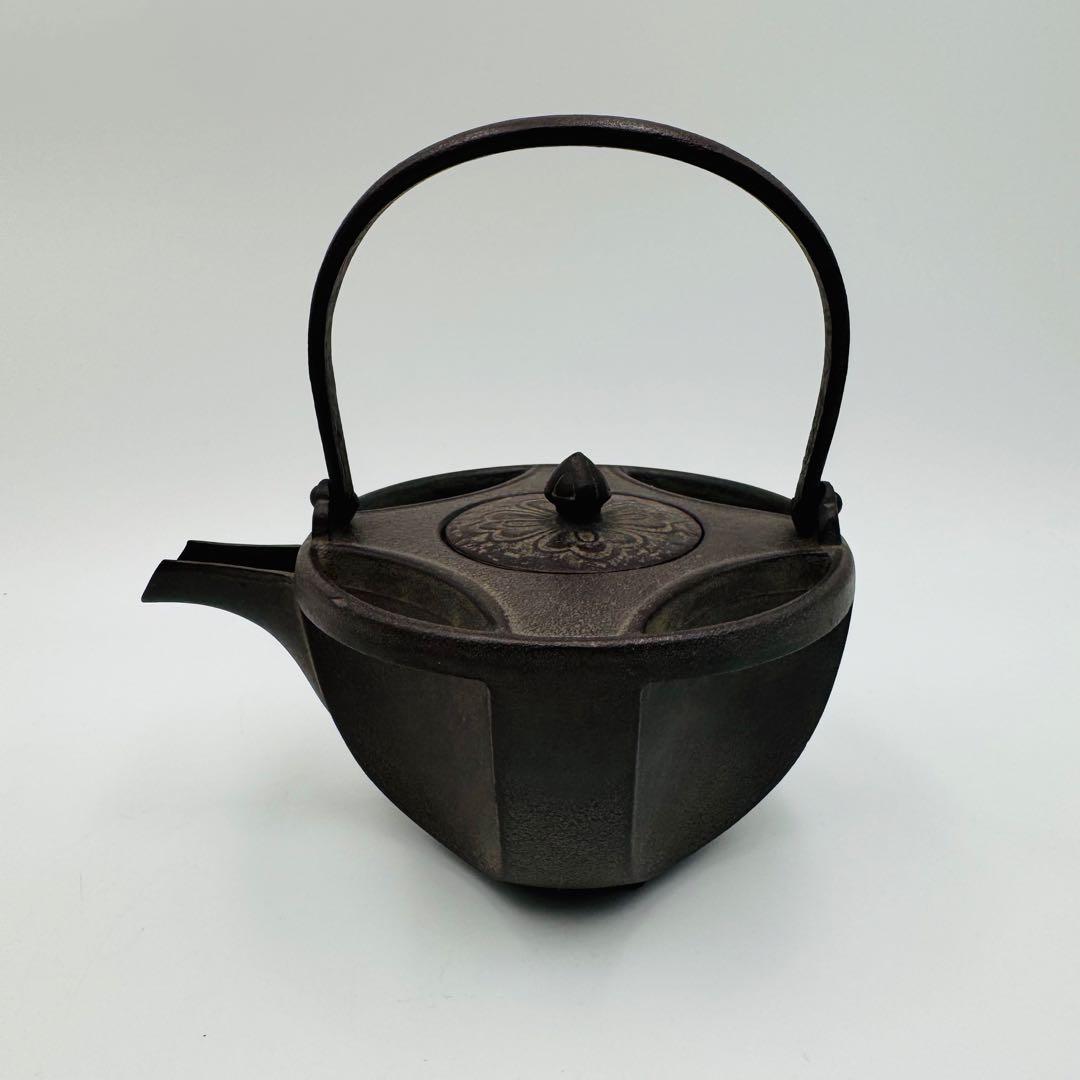 Takahashi Keiten Choshi Sake Server Shippo Design, Tomobako