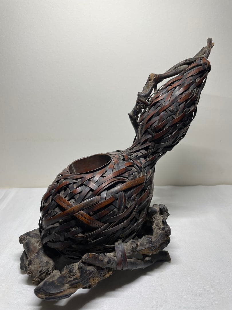 Japanese Bamboo Ikebana Flower Basket Gourd Shape with Driftwood Base