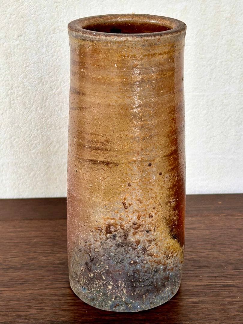 Isezaki Jun Bizen Ware Vase Yakishime, Living National Treasure, with Original Box, Height approx. 21.3 cm