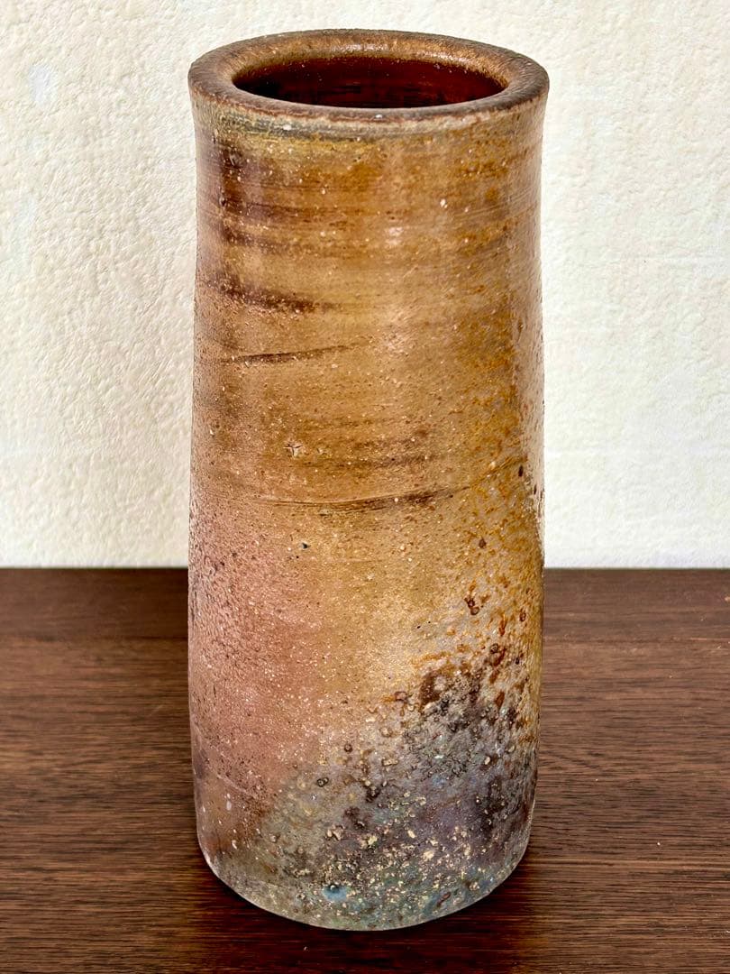 Isezaki Jun Bizen Ware Vase Yakishime, Living National Treasure, with Original Box, Height approx. 21.3 cm