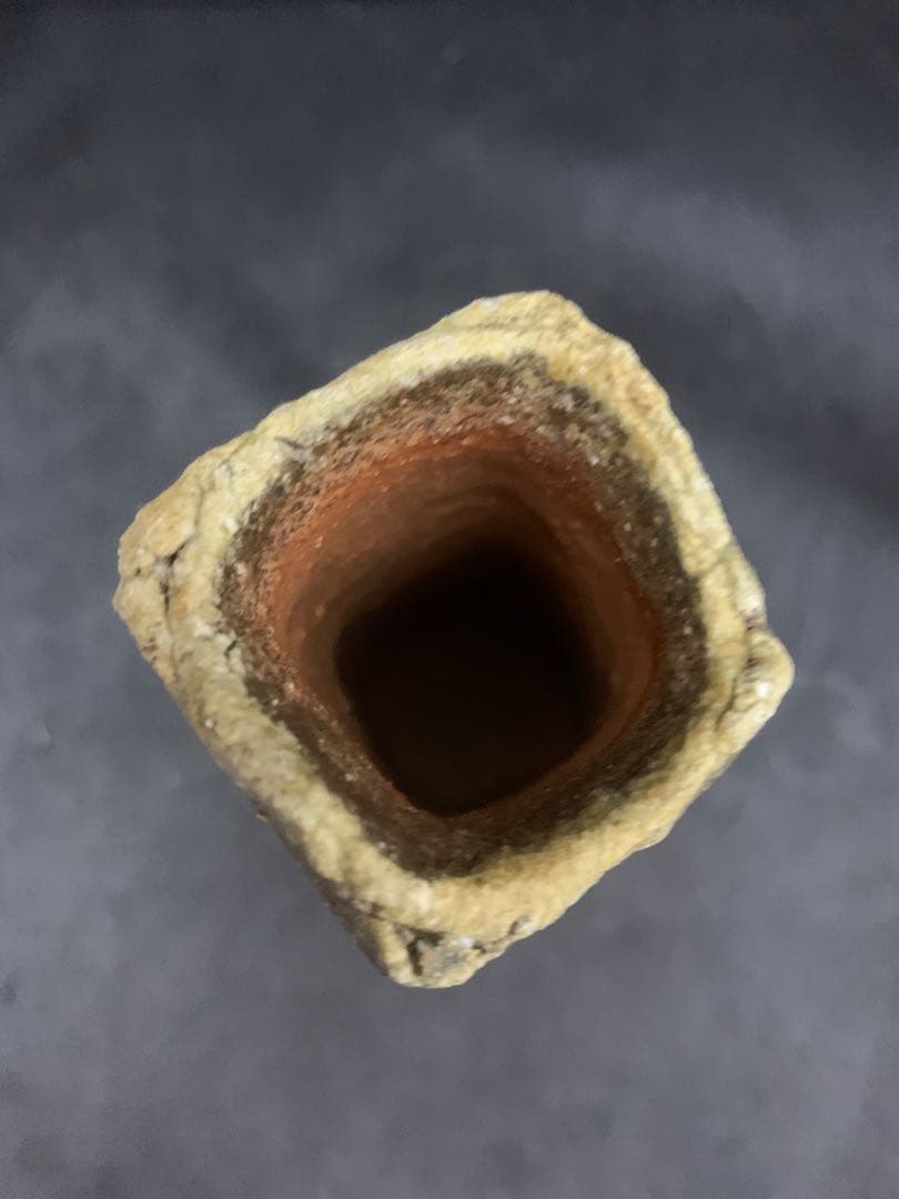 Kiyoko Koyama Shigaraki Ware Cylindrical Vase with Tomobako
