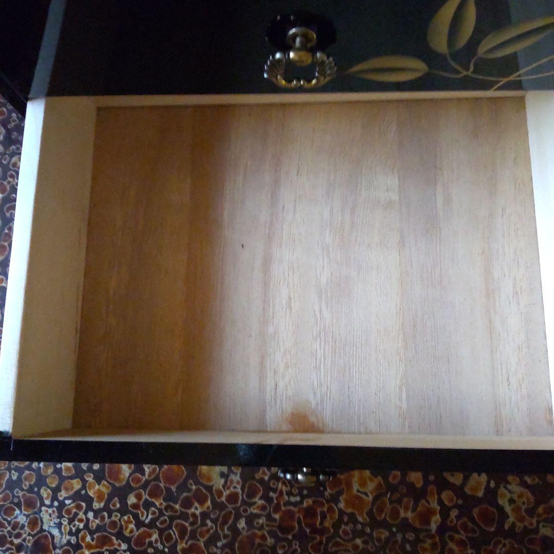 Japanese Lacquered Wood Tansu Small Chest with 3 Drawers Tessen Flower Design