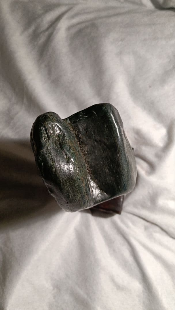 Kamuikotan Suiseki Viewing Stone Twin-Peak Form natural stone with Wooden Stand approx. 17 cm