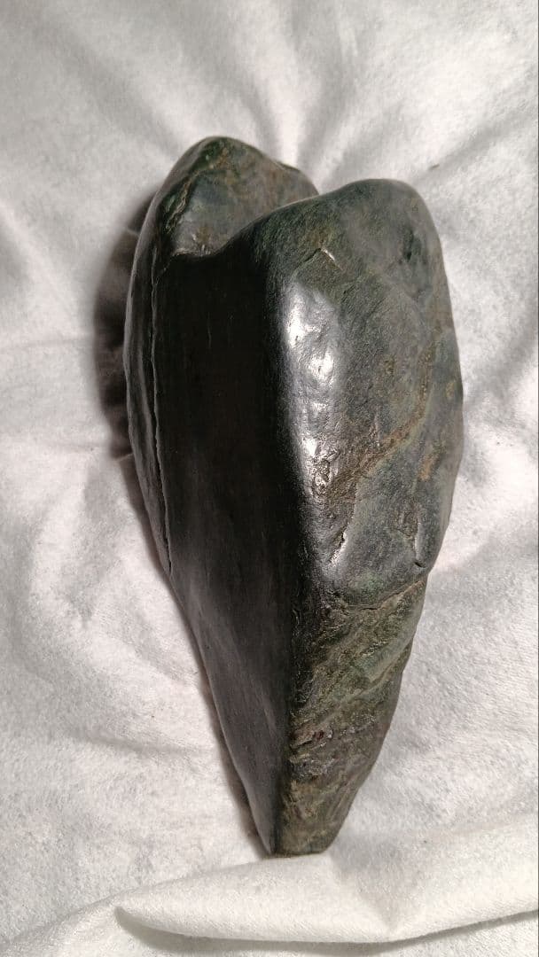 Kamuikotan Suiseki Viewing Stone Twin-Peak Form natural stone with Wooden Stand approx. 17 cm